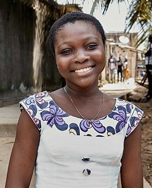Оливиа Ака живет в Кот-д’Ивуаре, у нее сахарный диабет 1-го типа.